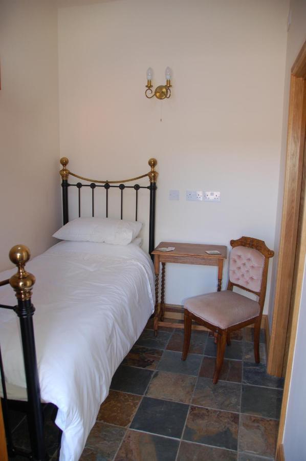Vale Farm Bed & Breakfast Higham on The Hill Bagian luar foto